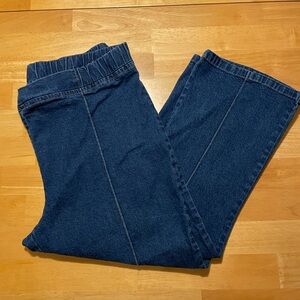 Classic Blue Maternity Cropped Jeans